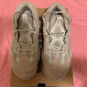 Yeezy boost 500 salt Size 9.5